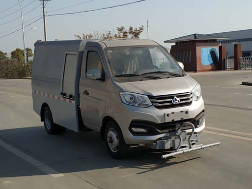 楚勝牌CSC5036TYHSC6型路面養護車(chē)