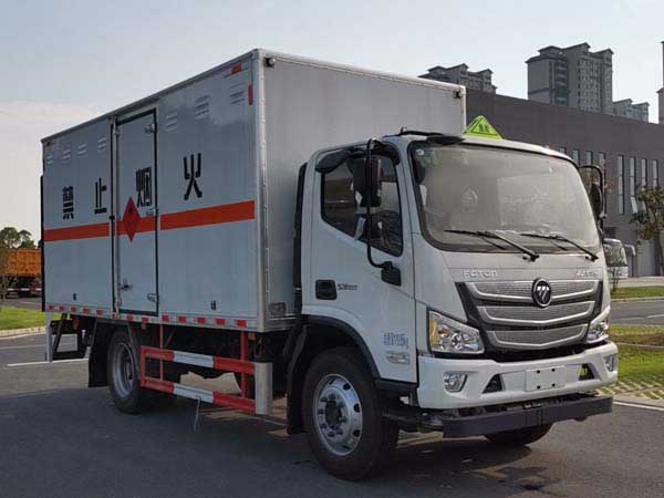 楚勝牌CSC5128XRQB6型易燃氣體(tǐ)廂式運輸車(chē)