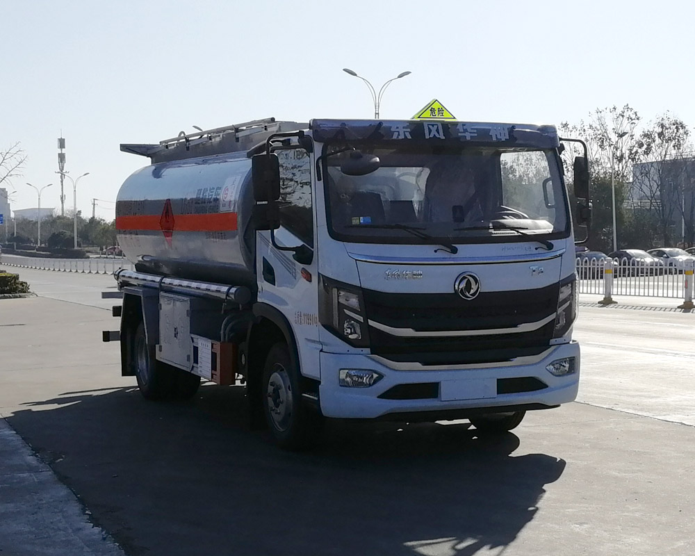 楚勝牌CSC5126GYYEH6型運油車(chē)