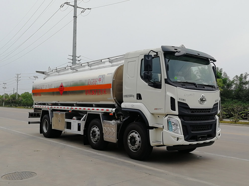 楚勝牌CSC5267GYYLEL6型鋁合金運油車(chē)